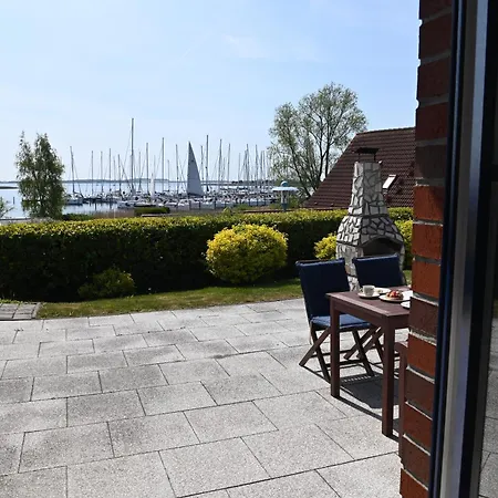 別荘 Haus Boddenperle ブレーゲ