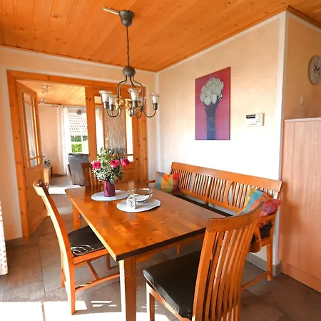Haus Boddenperle Nyaraló Breege