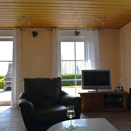 Ferienhaus Haus Boddenperle Breege